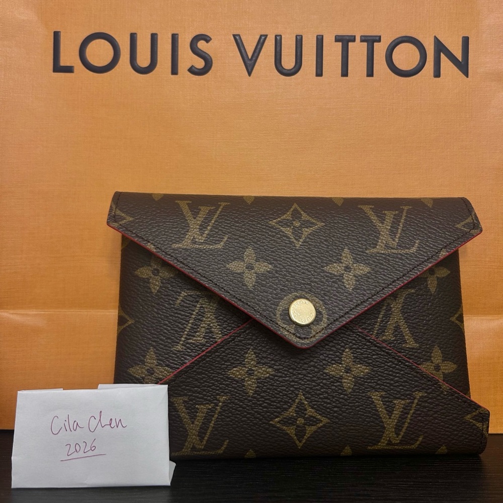Louis Vuitton Medium Kirigami Pochette